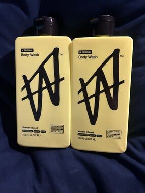 W Exfoliating Body Wash by Jake Paul-Set of 2